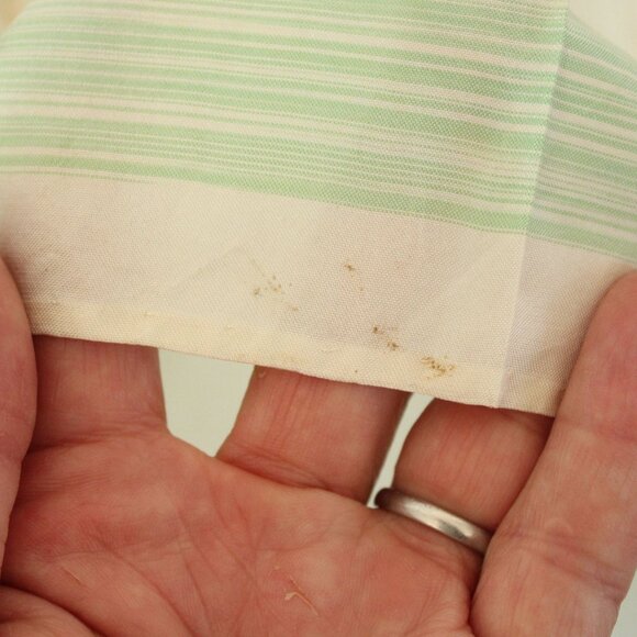 Vintage 1950s Handkerchief, Cream with Green Striped Border - Picture 7 of 10